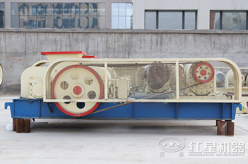 制砂選對輥破碎機(jī)還是沖擊式制沙機(jī)？