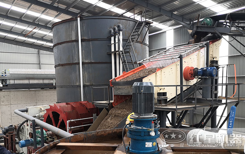 礦山水洗沙機(jī)器多少錢(qián)？洗沙線(xiàn)有必要配置細(xì)沙回收機(jī)嗎？