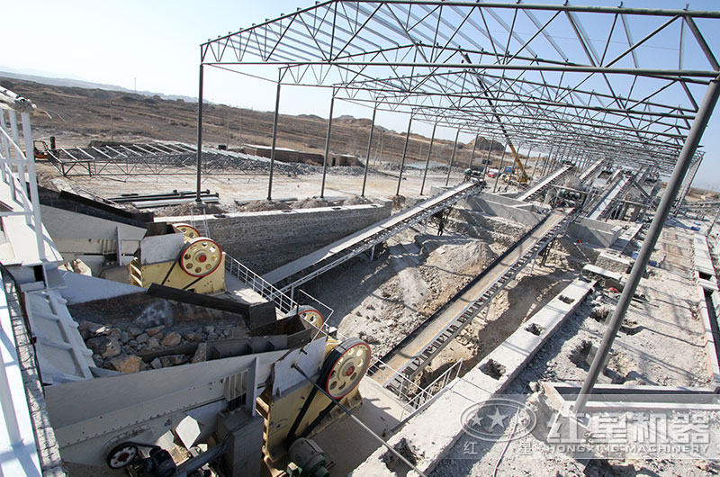 河北大型石料生產線現(xiàn)場一角